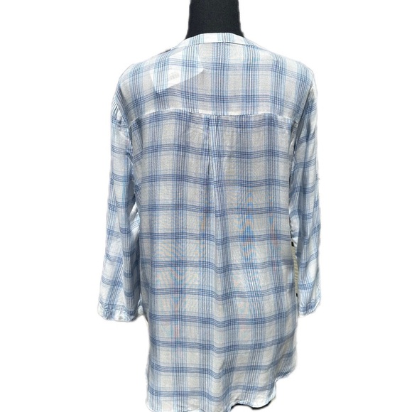 Just In Time Plaid Wrap Top- Blue & White - Picture 3 of 14